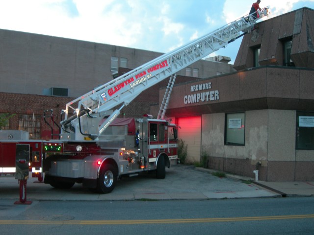 Roof Operations Drill with Philadelphia Firefighters instructing